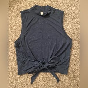 Lululemon front tie mock neck tank - size 6